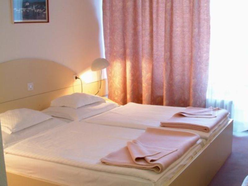 Lipa Hotel Lendava Ngoại thất bức ảnh