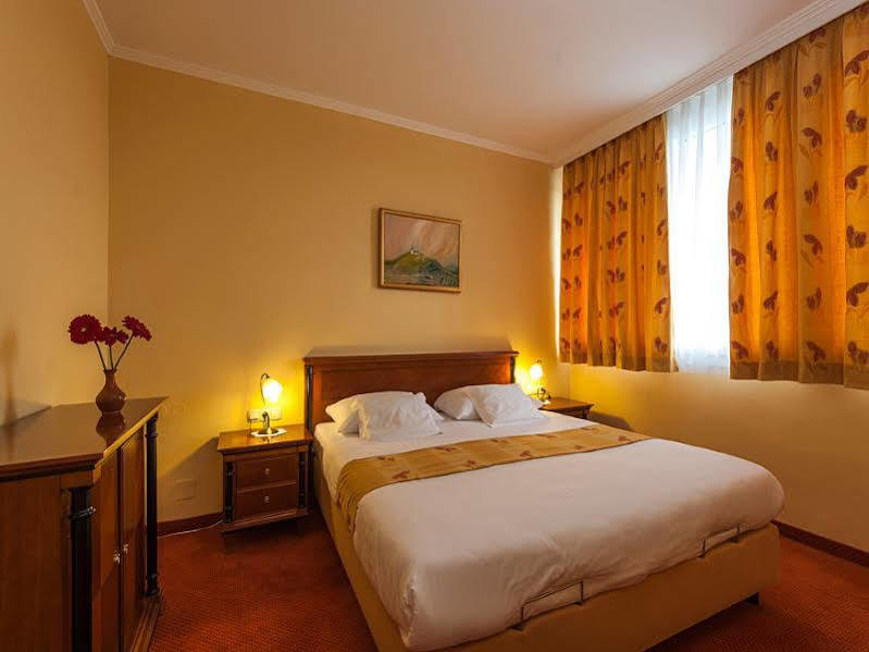 Lipa Hotel Lendava Ngoại thất bức ảnh